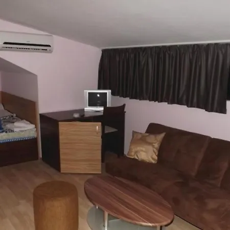 Three-bedroom Holiday In Velika Village Holiday home